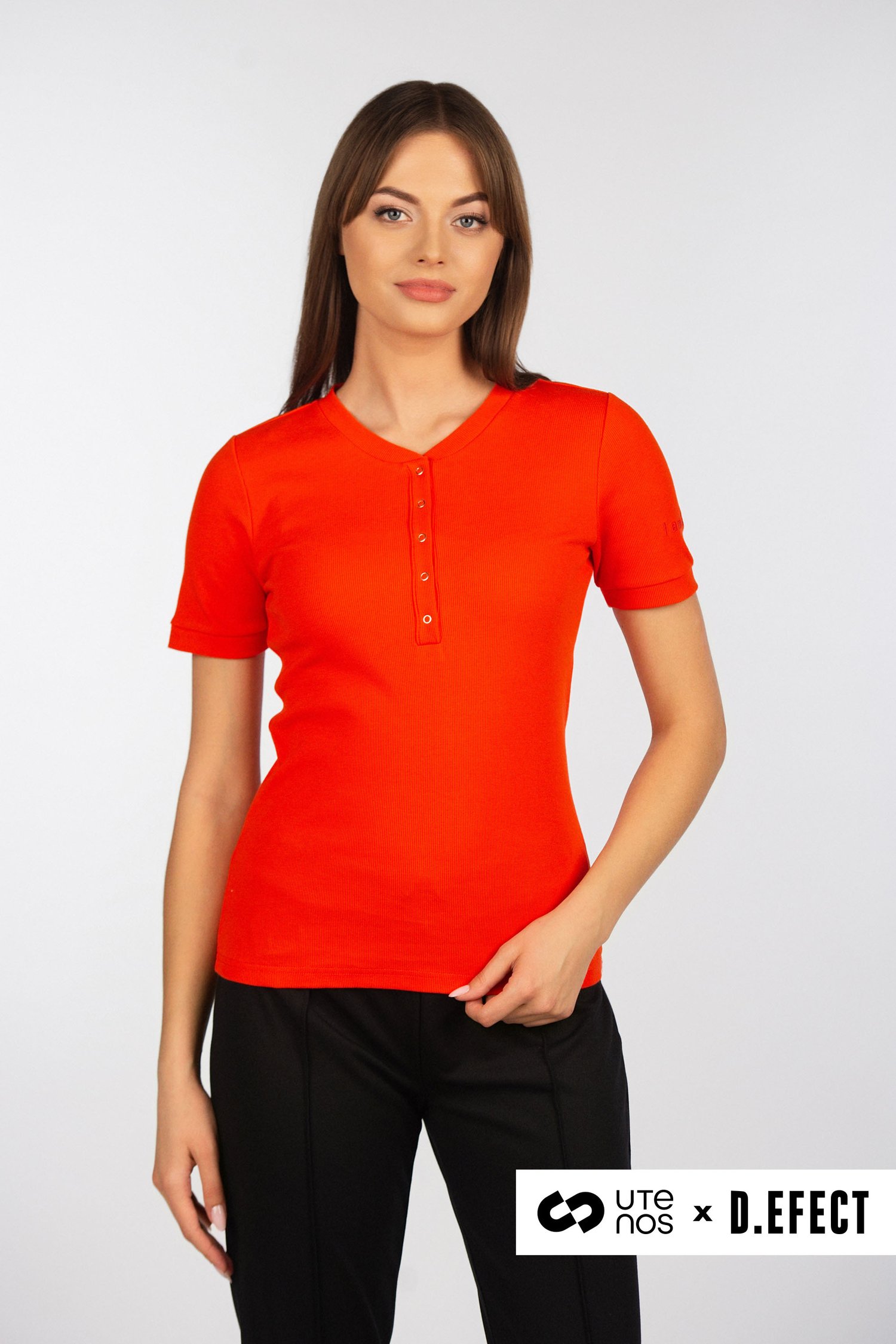 Šukuotinės medvilnės marškinėliai "D.EFECT"