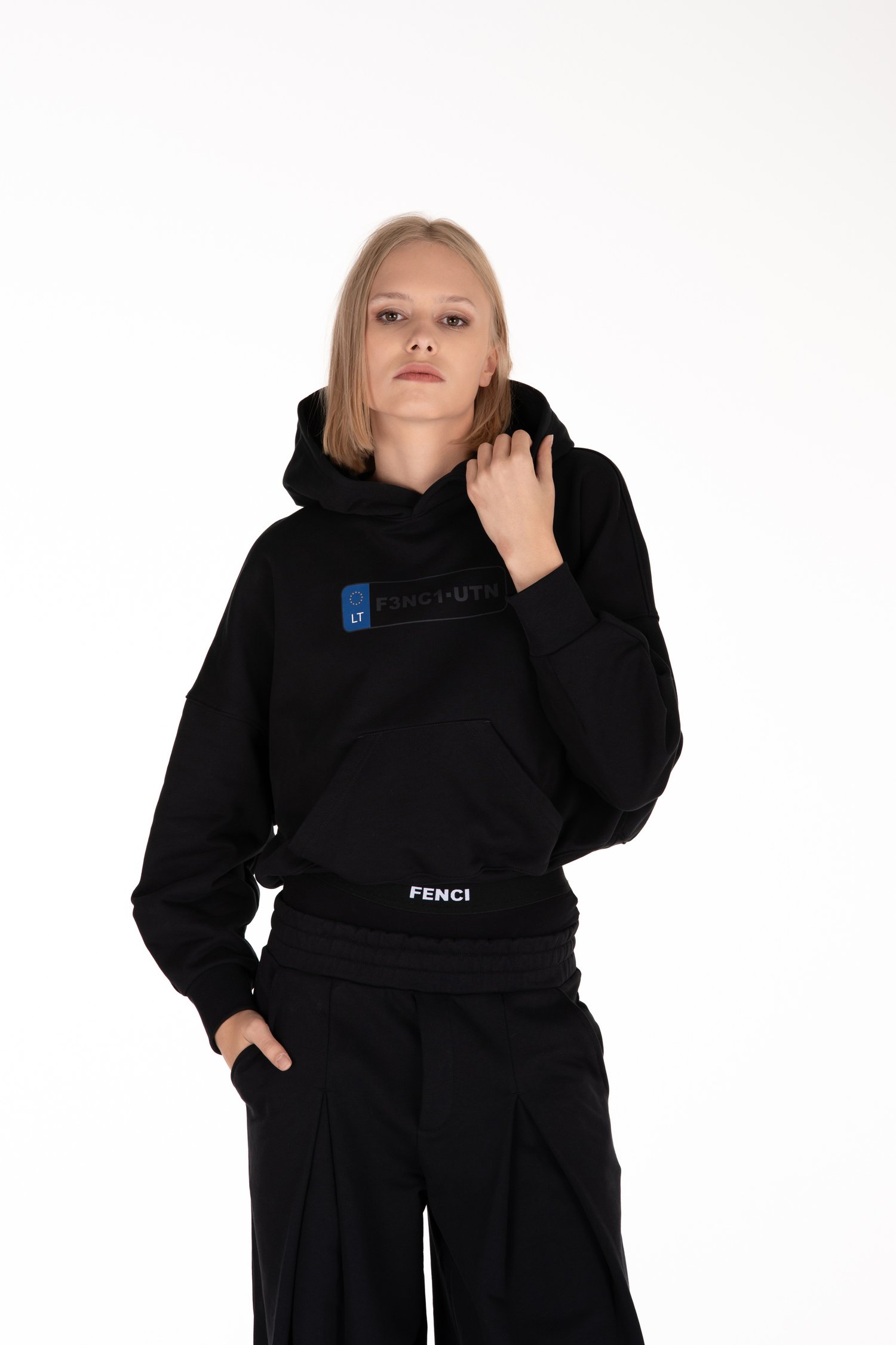 UNISEX džemperis su šukuotine medvilne "Raimedas Latvys"