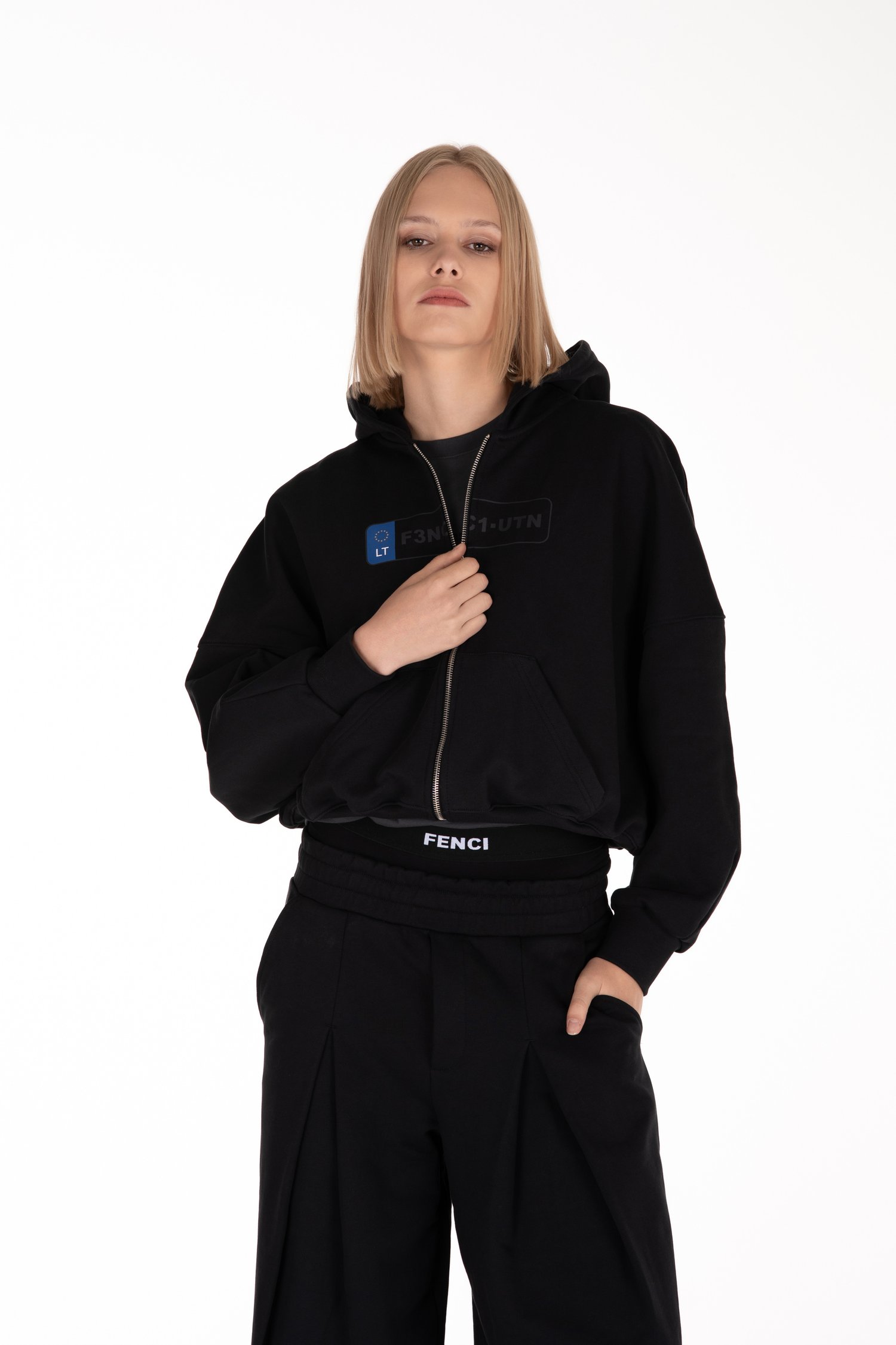 UNISEX džemperis su šukuotine medvilne "Raimedas Latvys"