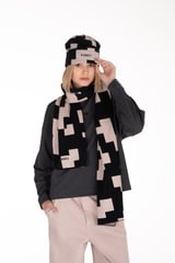 UNISEX šukuotinės medvilnės šalikas "Raimedas Latvys"